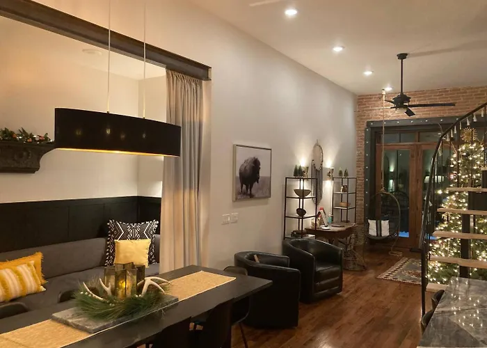 The Loft On Main In Sheridan, Wy Hotel *